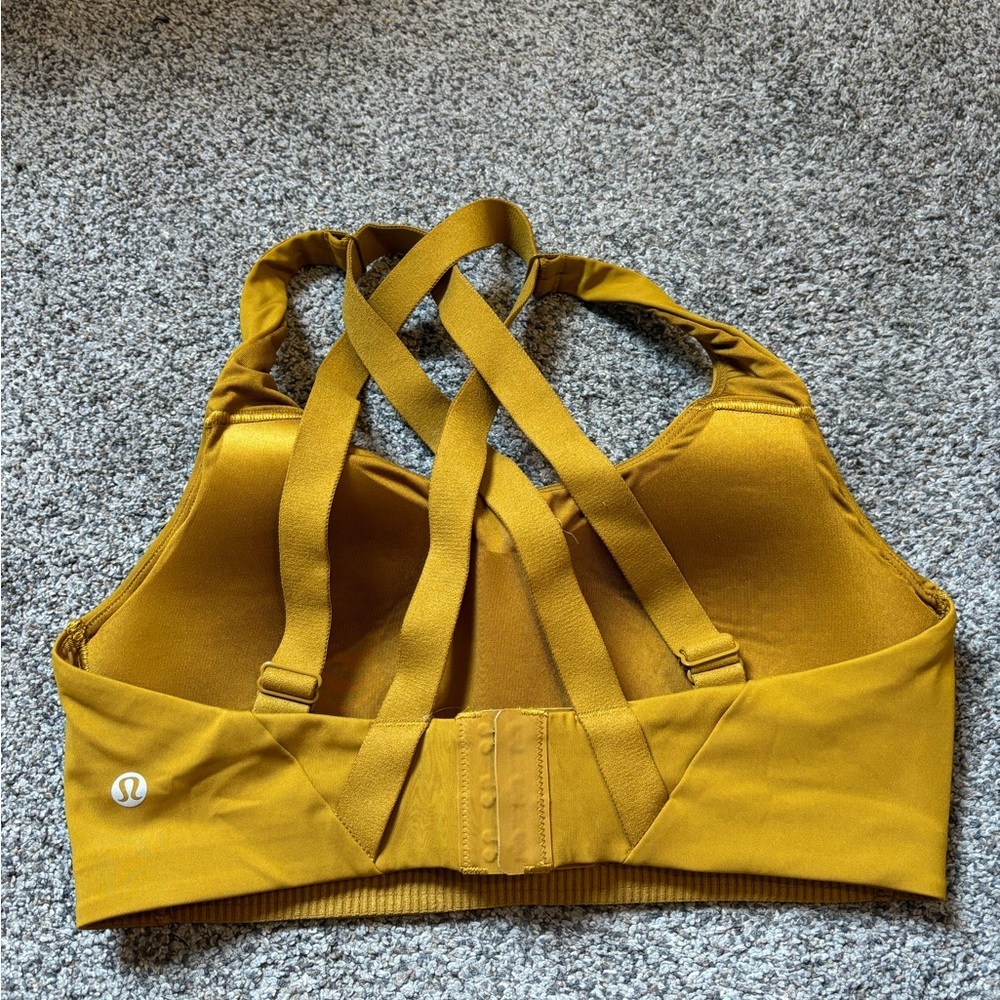 Lululemon Sports Bra - Picture 2 of 3